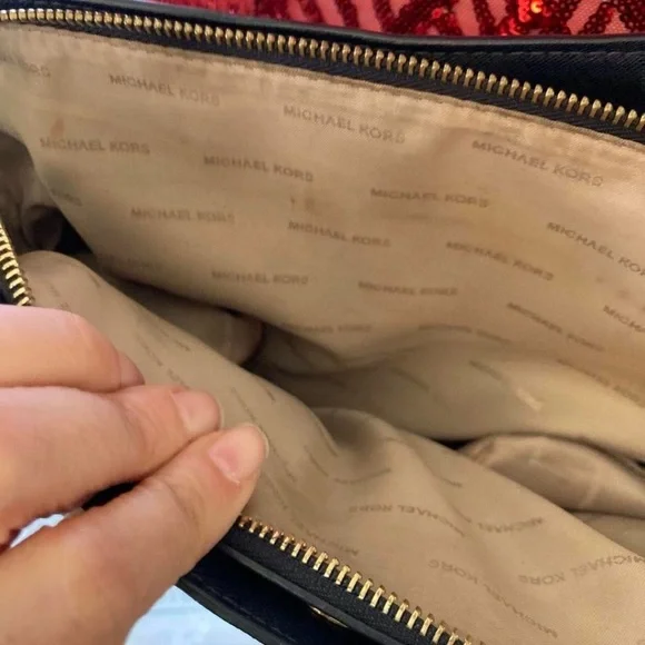 Michael Kors Blue shoulder handbag with many compartments - Picture 5 of 8